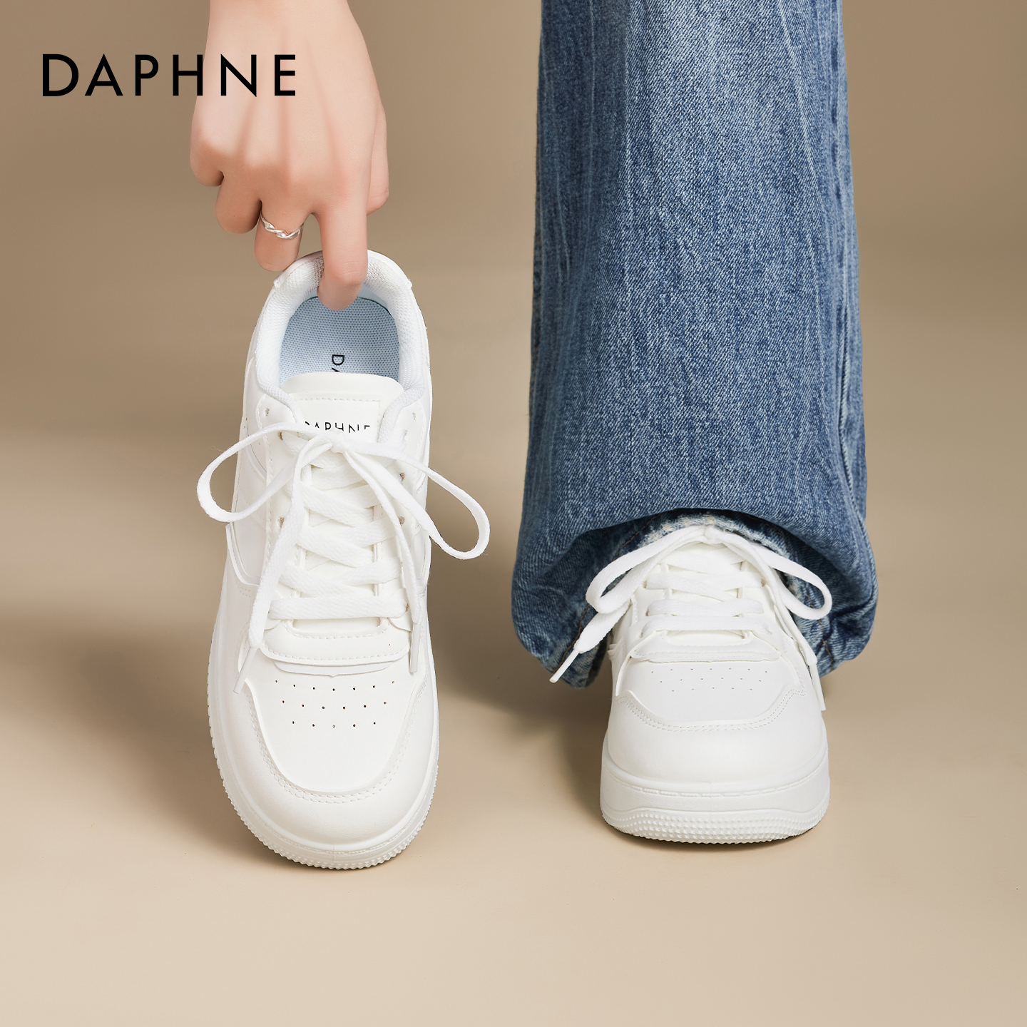 达芙妮厚底小白鞋女2026春季新款平底百搭休闲运动白色板鞋子学生主图