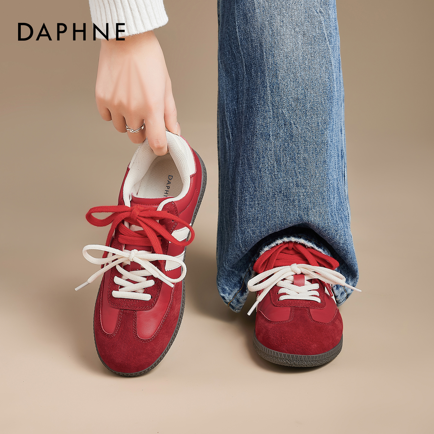 达芙妮红色德训鞋女2026新款春季本命年平底百搭芭蕾运动休闲鞋子主图