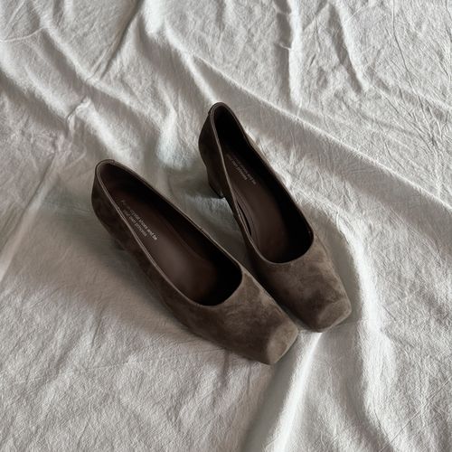 2026年新款温柔氛围感精致简约方头中跟浅口百搭中跟单鞋/1046主图