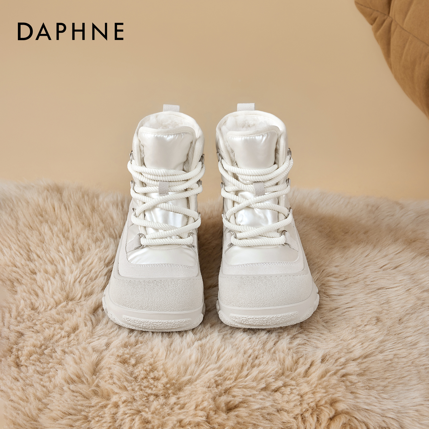 达芙妮加绒雪地靴女2025新款冬季防水防滑东北棉鞋子保暖防寒短靴主图