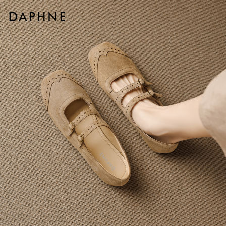 达芙妮复古芭蕾玛丽珍女鞋2026春季新款杏色方头双扣带配裙子单鞋