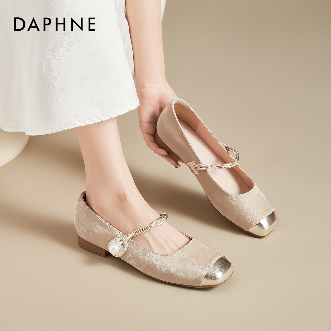 达芙妮法式玛丽珍鞋女2026春季新款配裙子小皮鞋平底气质浅口单鞋主图