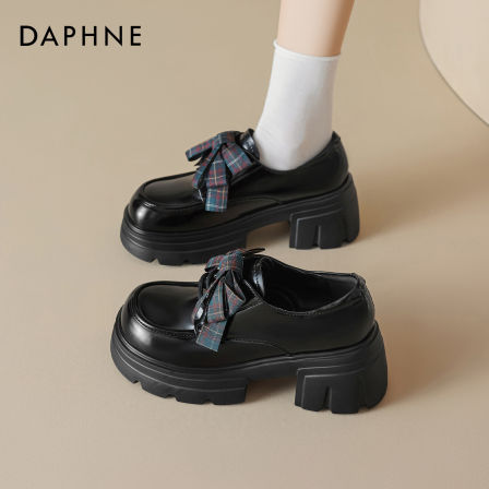 达芙妮厚底黑色乐福鞋女2026春季新款增高小个子学院风通勤小皮鞋