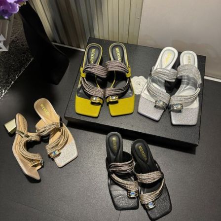 2026春夏季新款时尚精致水钻高级感网红气质百搭方头爆款凉拖-5CM