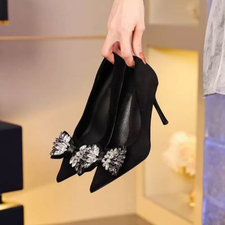 4-8CM渐变蝴蝶结气质高跟鞋韩版黑色尖头细跟单鞋4142大小码3233