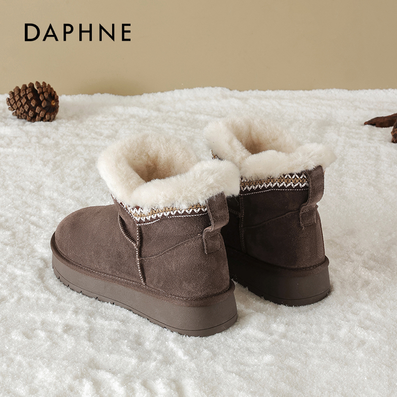 达芙妮东北户外厚底雪地靴女2025新款冬季加绒加厚防滑保暖棉鞋子主图