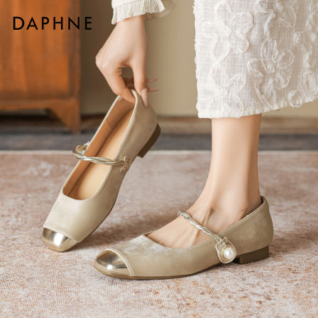 达芙妮玛丽珍鞋女2026春季新款法式配裙子小皮鞋平底晚晚风单鞋子