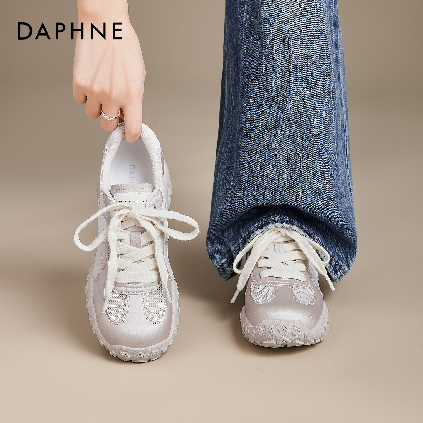 达芙妮芭蕾德训鞋女2026新款春季内增高厚底阿甘休闲登山运动鞋子主图