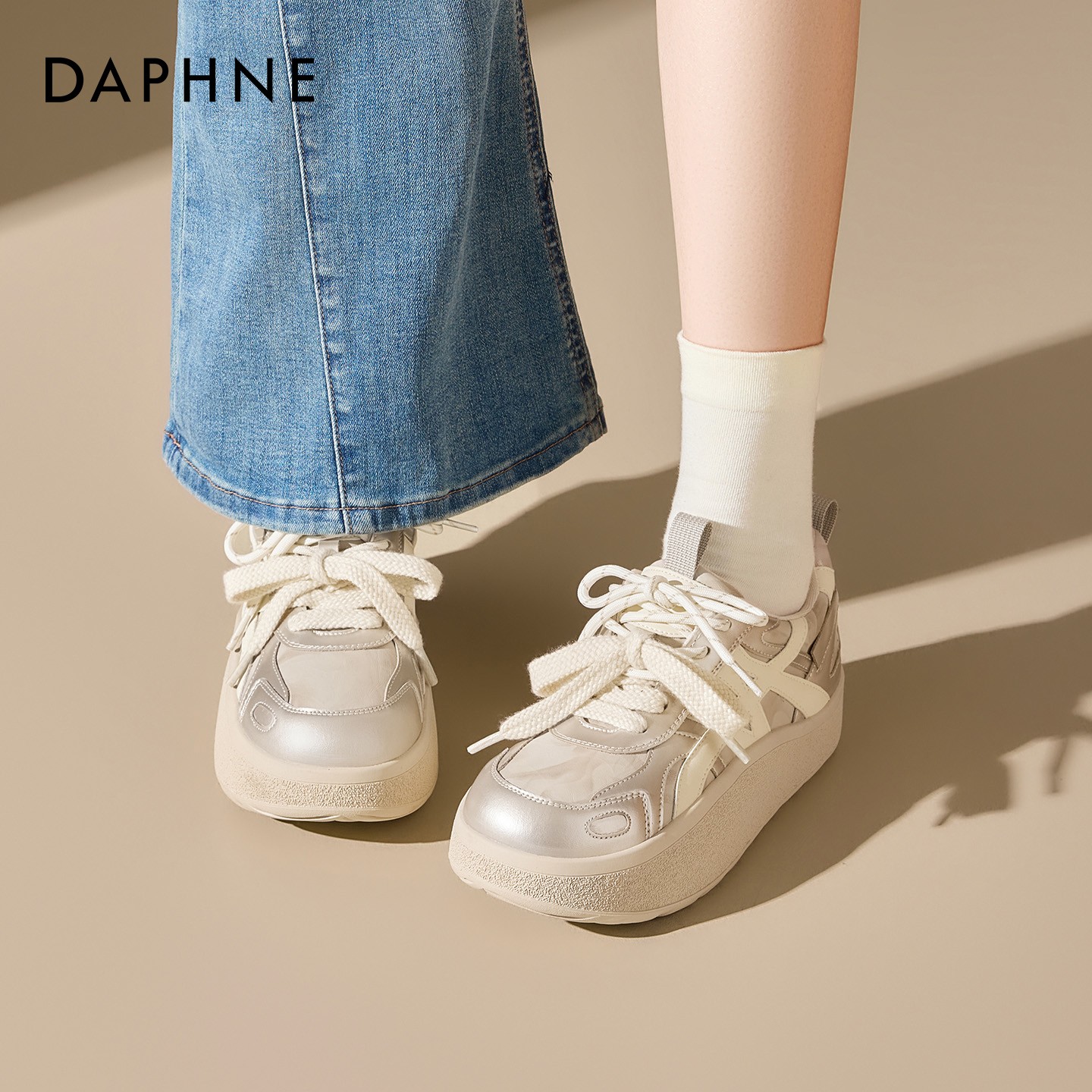 达芙妮厚底德训鞋女款2026新款春季巨好看休闲板鞋百搭学生运动鞋主图