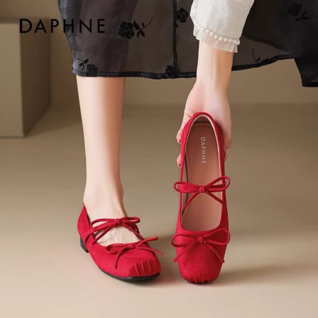 达芙妮红色单鞋女2025新款夏季蝴蝶结复古平底瓢鞋方头芭蕾玛丽珍