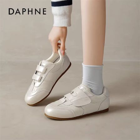 达芙妮芭蕾德训鞋女2026春季新款魔术贴小白鞋薄底轻便阿甘休闲鞋