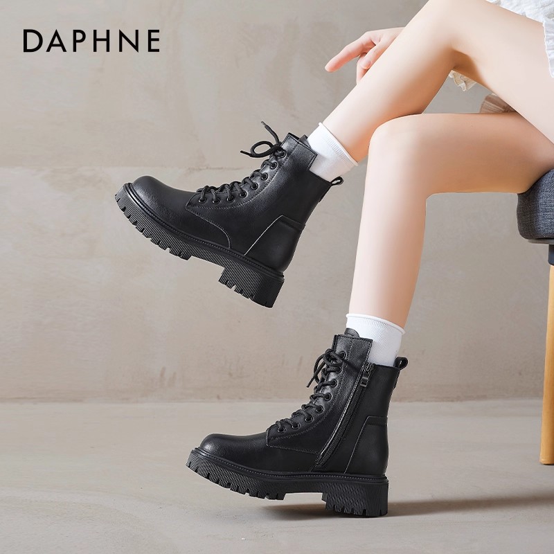 达芙妮马丁靴女2026新款春季厚底增高英伦风黑色靴百搭中筒短靴子主图