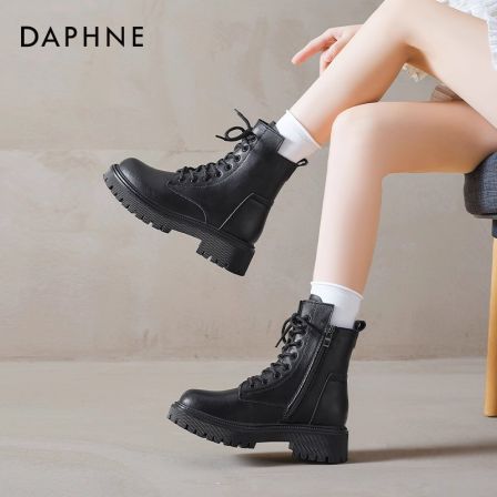 达芙妮马丁靴女2026新款春季厚底增高英伦风黑色靴百搭中筒短靴子