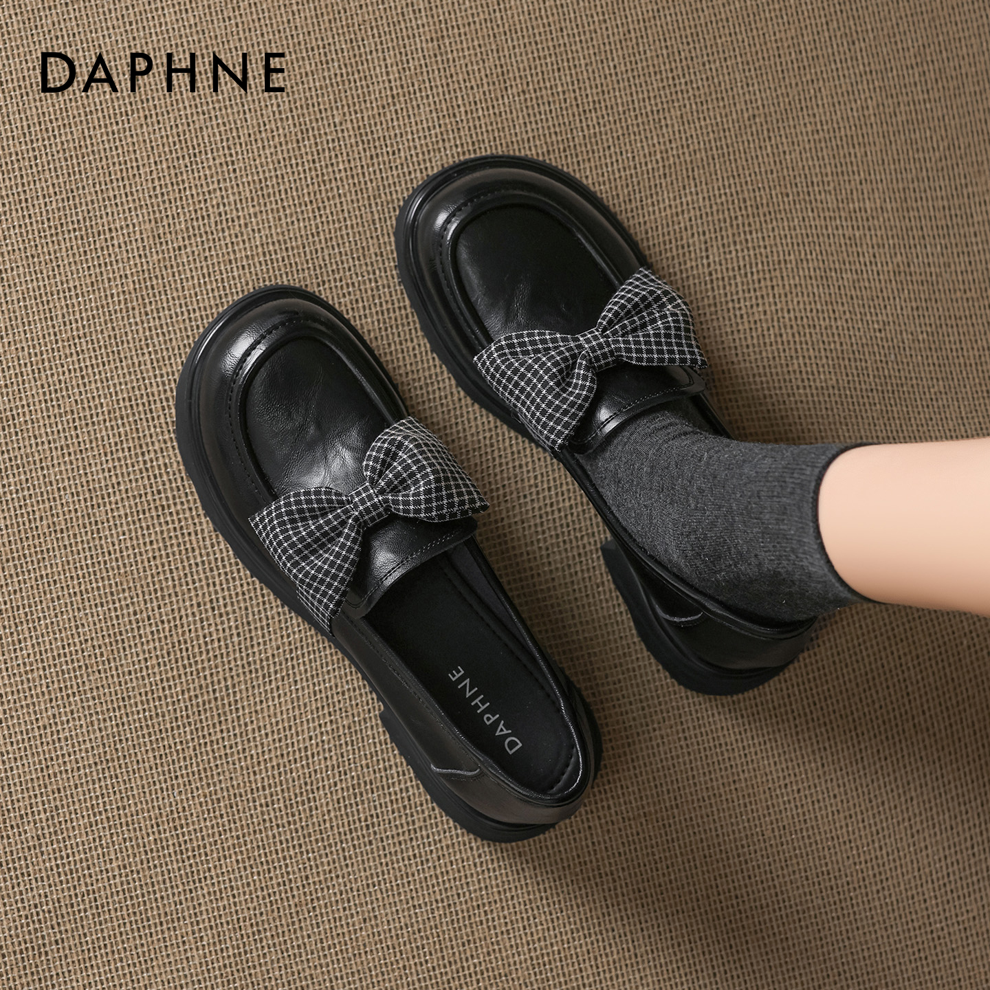 达芙妮黑色乐福鞋女鞋2025新款冬季厚底增高蝴蝶结配裙子单鞋爆款主图