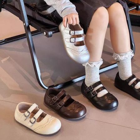 女童小皮鞋2026春季新款儿童英伦风公主鞋男童真皮布洛克乐福鞋