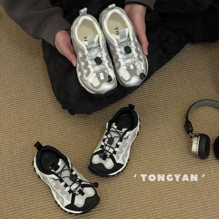 爆款男童运动鞋2026春装中大童洋气时尚童鞋儿童网面跑步鞋26073