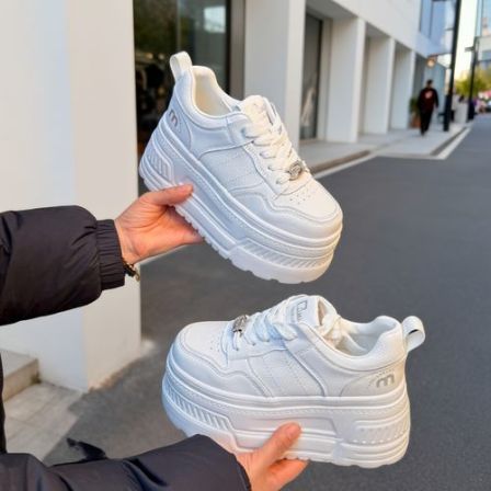 新款厚底9公分增高小个子时尚百搭休闲小白鞋板鞋韩版真皮女鞋ins