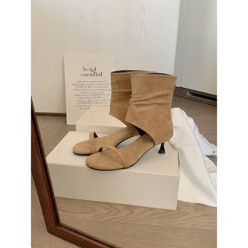 葡萄妈studiolee 千禧辣妹~时髦博主感圆头一字带细跟凉靴女主图