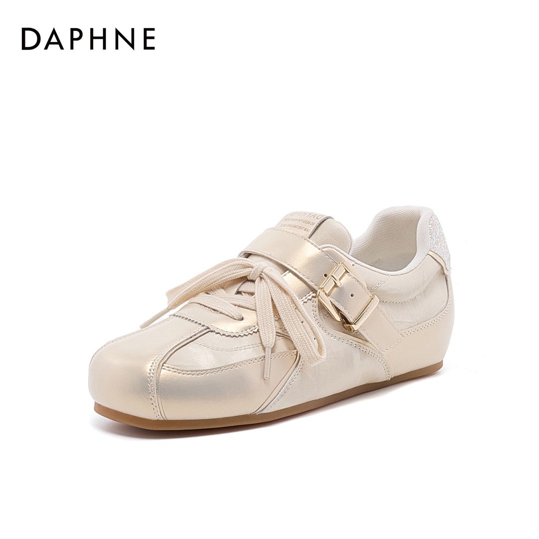 达芙妮春季新款时尚单鞋复古圆头软底舒适百搭平底女款德训休闲鞋主图