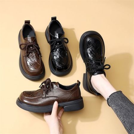 新款高级感厚底英伦风女新款春秋时尚百搭软底系带防滑耐磨小皮鞋
