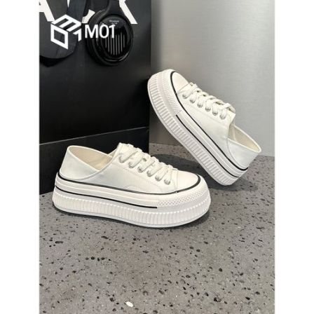 M01两穿小白鞋女2026春季新款韩版百搭厚底松糕软底运动休闲板鞋
