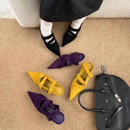 26新款法式复古绒面尖头软底后空单鞋不累脚通勤时尚百搭粗跟单鞋