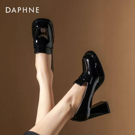 达芙妮方头高跟鞋女春季2026新款防水台粗跟单鞋英伦小皮鞋乐福鞋