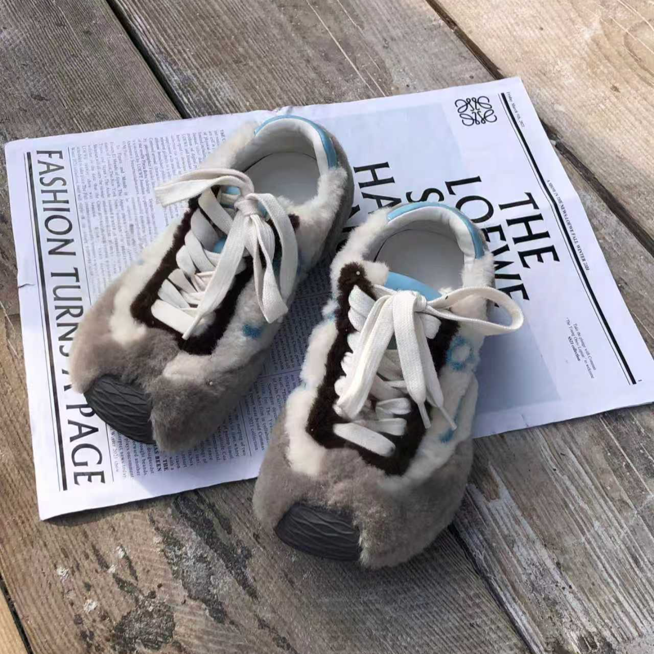 婉君【毛茸茸运动鞋】25秋冬新款休闲时尚百搭鞋LWJ25D4S3503主图