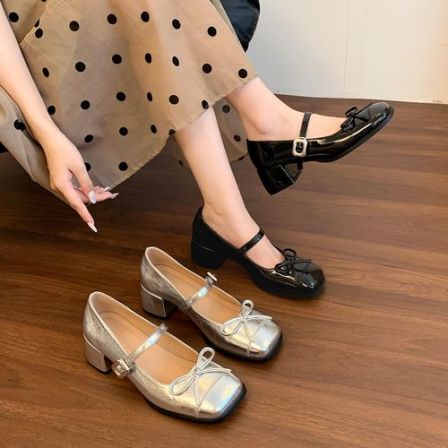 加宽加肥559-2玛丽珍女鞋百搭粗跟方头高跟女单鞋大码女鞋41-43