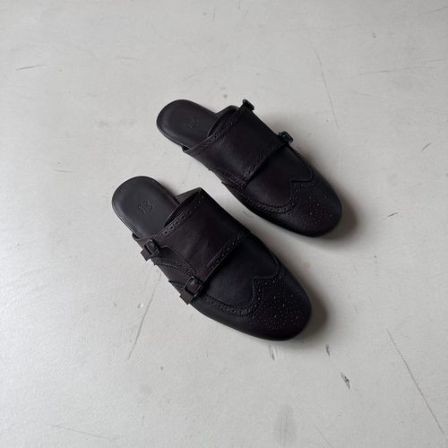 布洛克雕花小方头薄底真皮拖鞋美拉德半拖