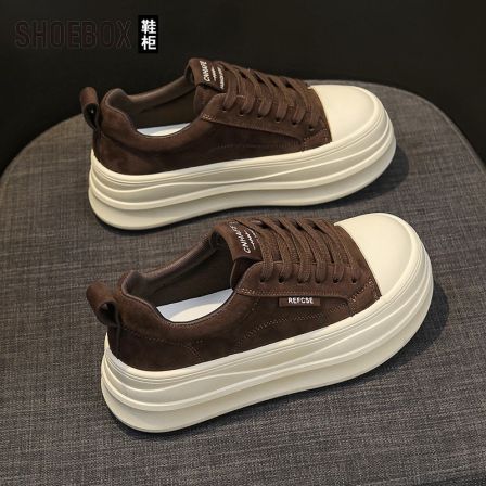 达芙妮旗下鞋柜踩屎感小个子厚底增高板鞋女2026爆款阔腿裤运动鞋