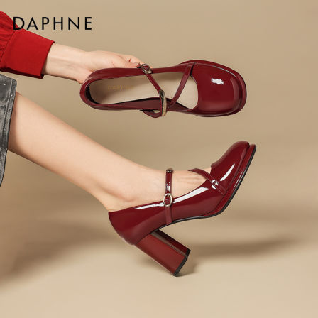 达芙妮红色高跟玛丽珍鞋女2026夏新款法式单鞋粗跟小香风高跟鞋S