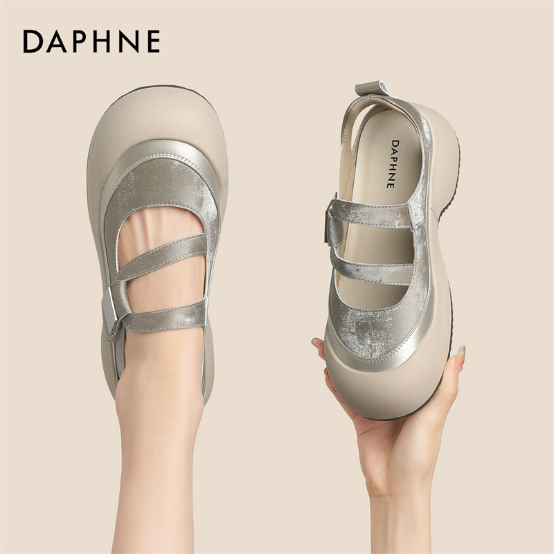 达芙妮魔术贴镂空罗马鞋女款春季2026新款包头休闲厚底外穿凉鞋S 主图