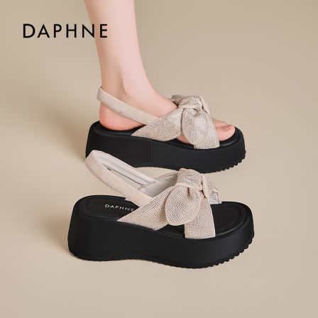 达芙妮厚底黑色拖鞋夏季外穿2026新款女士凉拖增高蝴蝶结一字拖S