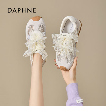 达芙妮蕾丝德训鞋女2026春季新款配裙子网面透气珍珠百搭休闲鞋S 