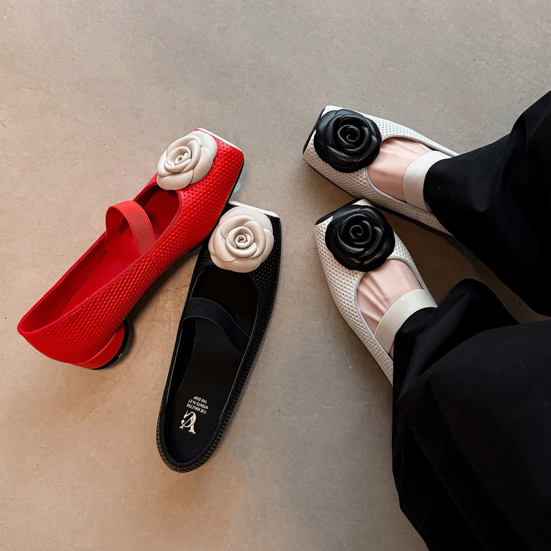 2.5cm方头芭蕾舞鞋女低跟拼色猪鼻子玛丽珍鞋粗跟懒人鞋黑色单鞋主图