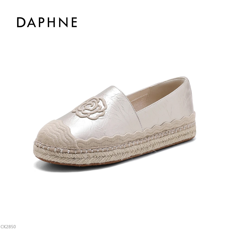 达芙妮2025平底单鞋休闲鞋纯色女士一脚蹬编织女鞋夏季软底平跟LL主图