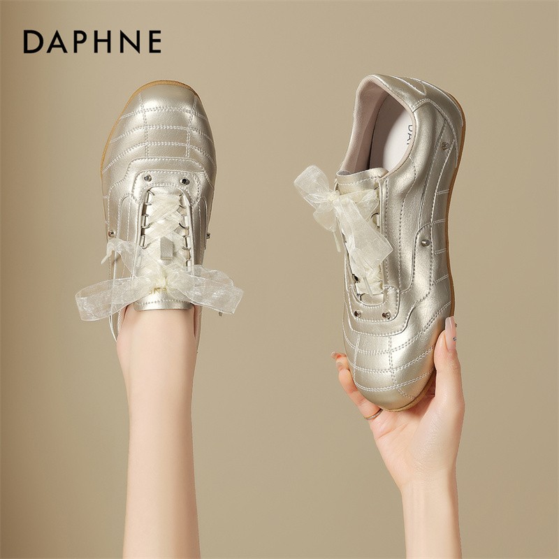 达芙妮2026新款春季蝴蝶结网纱鞋带德训鞋女芭蕾风时尚百搭休闲鞋主图