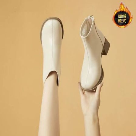 中跟加绒小短靴女鞋2025秋冬新款单靴法式白色瘦瘦靴粗跟马丁靴子