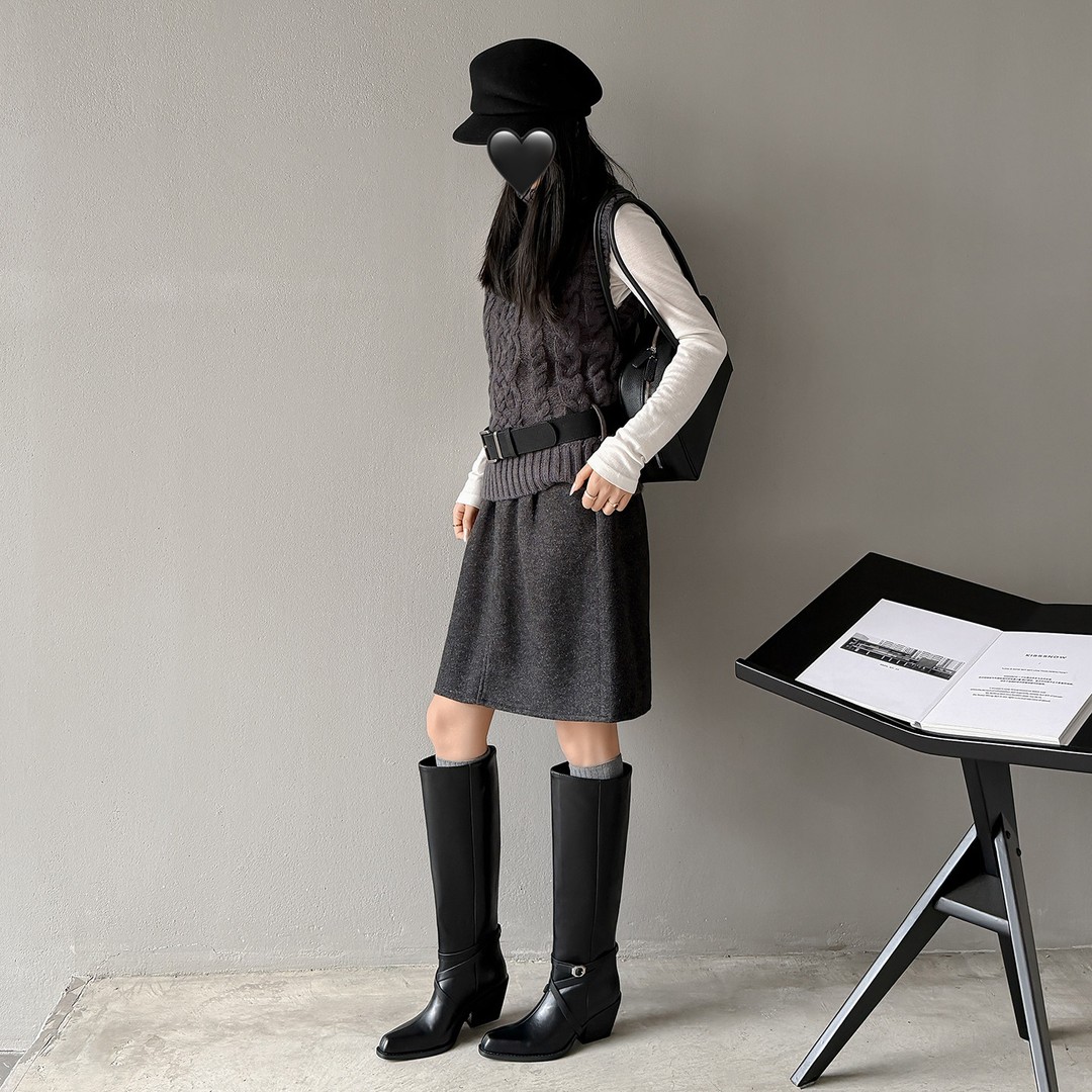 柚子初长靴女2025冬季新款粗跟两穿尖头粗跟长筒靴复古绑带靴子潮主图