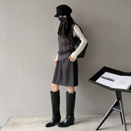 柚子初长靴女2025冬季新款粗跟两穿尖头粗跟长筒靴复古绑带靴子潮