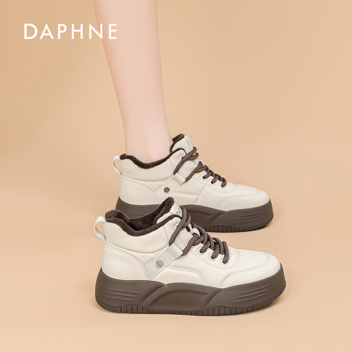 达芙妮加绒雪地靴女加厚保暖厚底高帮棉鞋2026新款面包鞋运动鞋S 主图