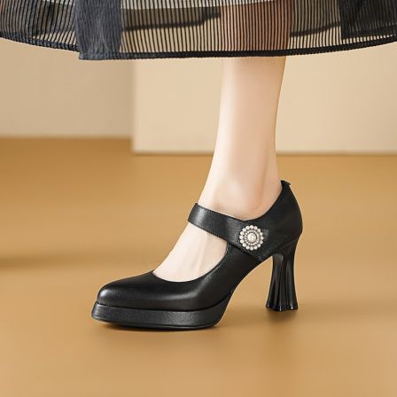 8cm头层牛皮尖头粗跟小皮鞋女真皮2026春季新款串珠浅口高跟单鞋