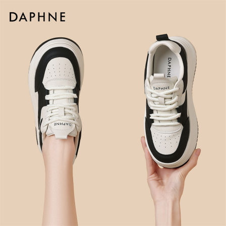 达芙妮厚底百搭小白鞋女生春季2026新款增高休闲板鞋原创运动鞋S