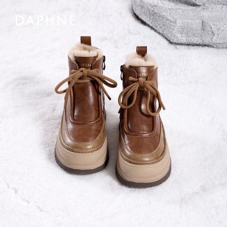 达芙妮厚底雪地靴女2026秋冬新款防滑加绒英伦风马丁靴保暖棉鞋S 