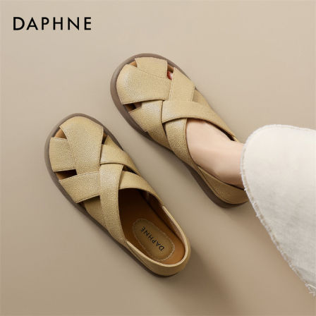 达芙妮包头凉鞋女士2026新款夏季镂空猪笼单鞋一脚罗马沙滩凉拖S