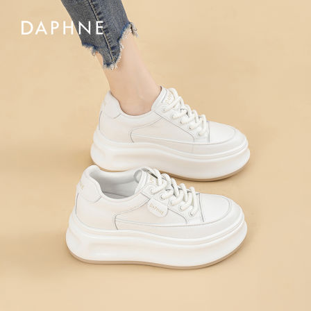 达芙妮2026新款厚底真皮小白鞋板鞋女秋季透气时尚百搭休闲女鞋LL