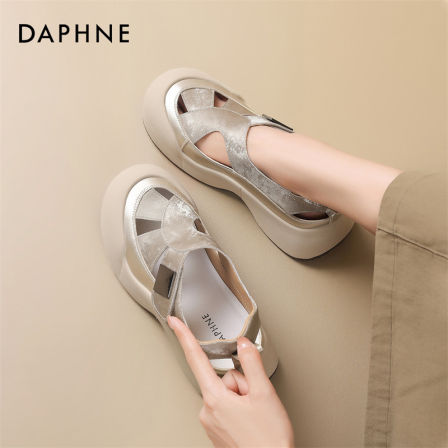 达芙妮时尚镂空罗马凉鞋2026夏季新包头编织舒适厚底百搭洞洞鞋S 