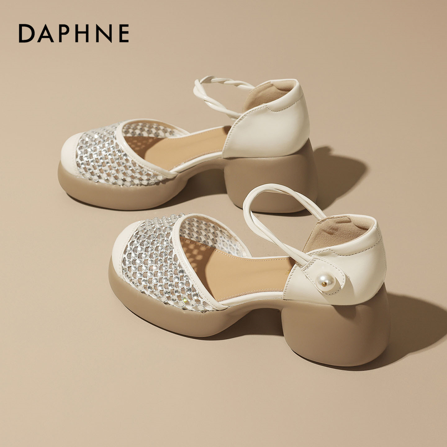 达芙妮厚底增高凉拖鞋女士休闲百搭夏季新款时尚包头一字带凉鞋S主图