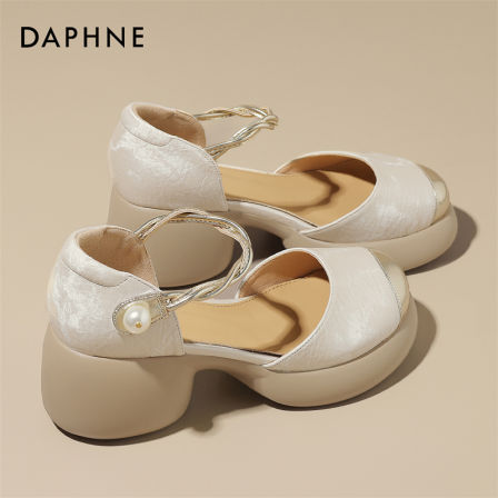 达芙妮厚底罗马凉鞋女款2026夏季新款国风新中式一字带粗跟凉鞋S 